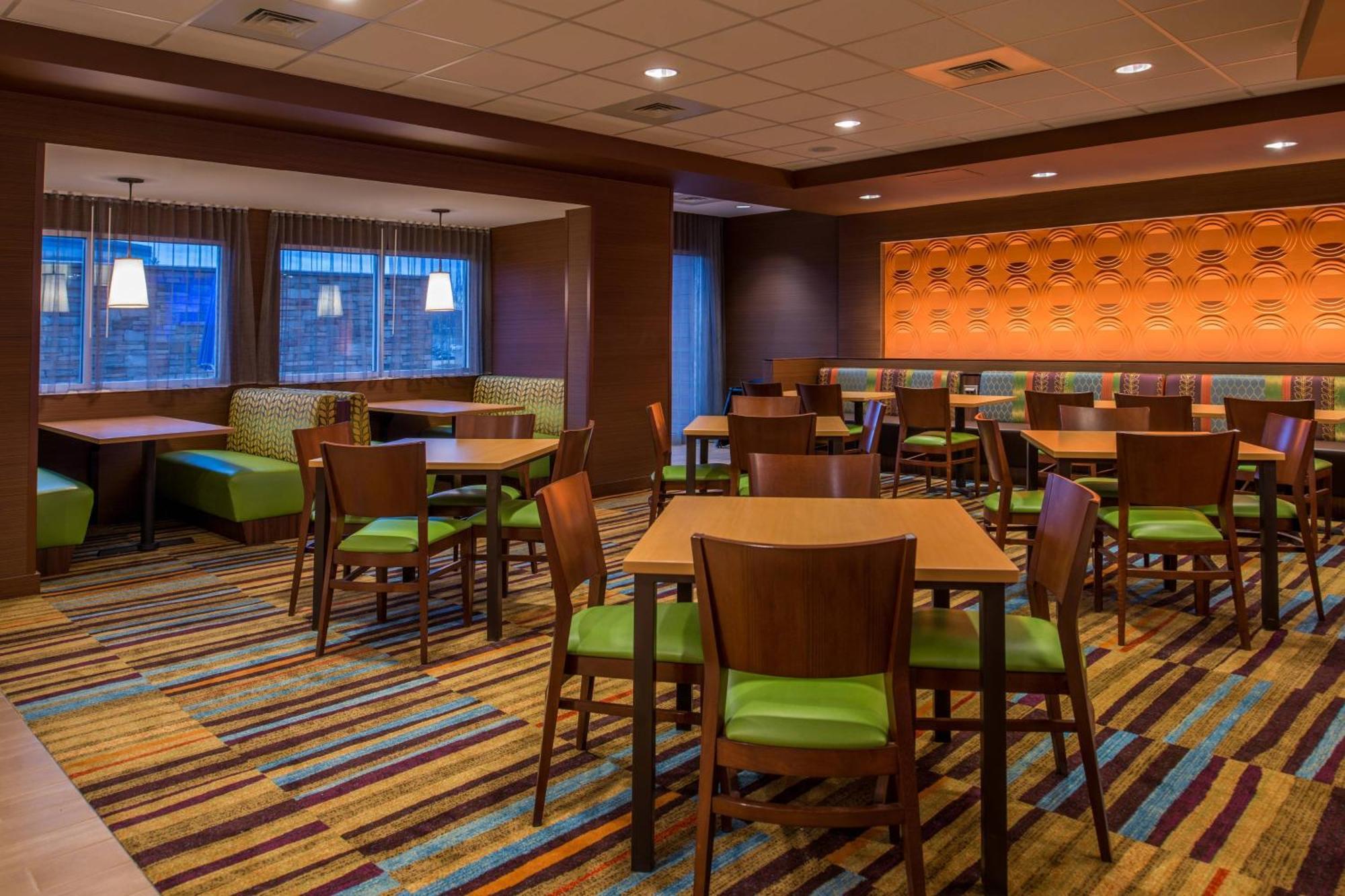 Fairfield Inn & Suites By Marriott St. Louis Westport Maryland Heights Buitenkant foto