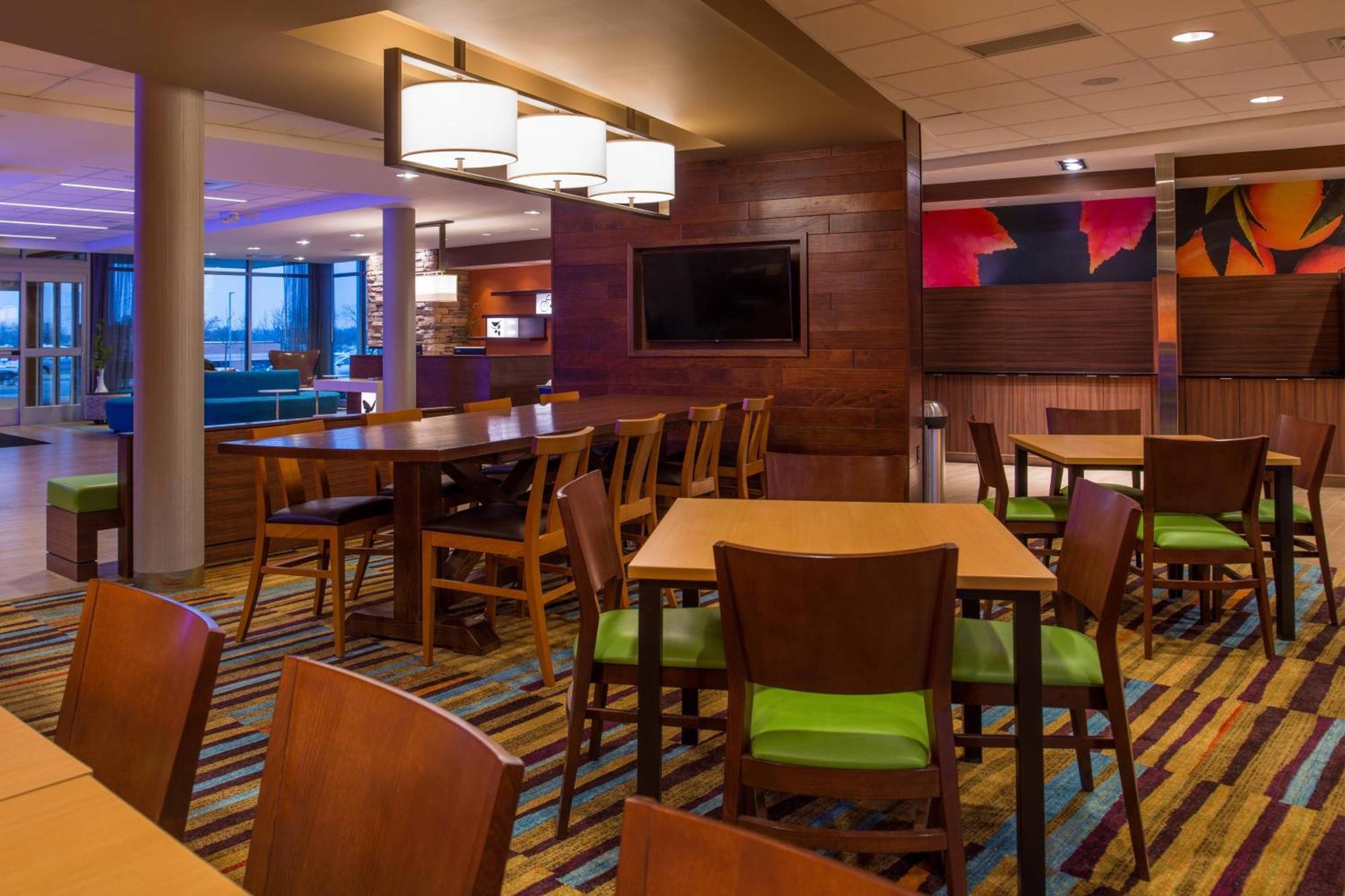 Fairfield Inn & Suites By Marriott St. Louis Westport Maryland Heights Buitenkant foto